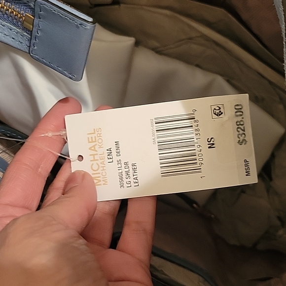 NWT Michael Kors suede shoulder bag. - Picture 7 of 8